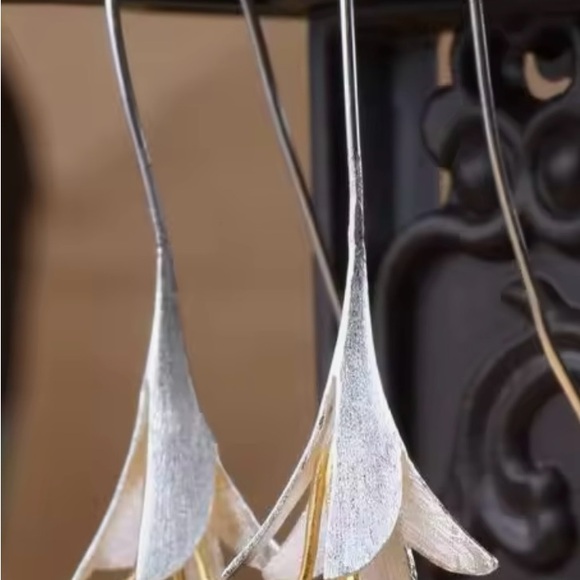 925 Sterling Silver Flower Earrings,, Calla Lily Earrings - Picture 4 of 6